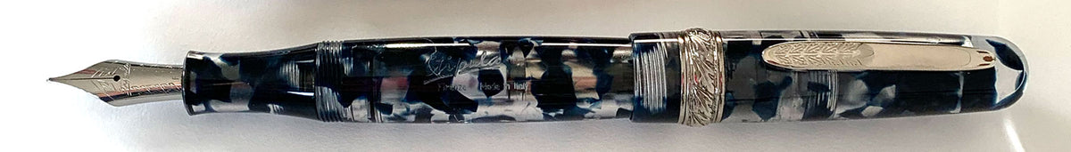 Penna stilografica Stipula Etruria Magnifica Lucens blu - Artigianato italiano